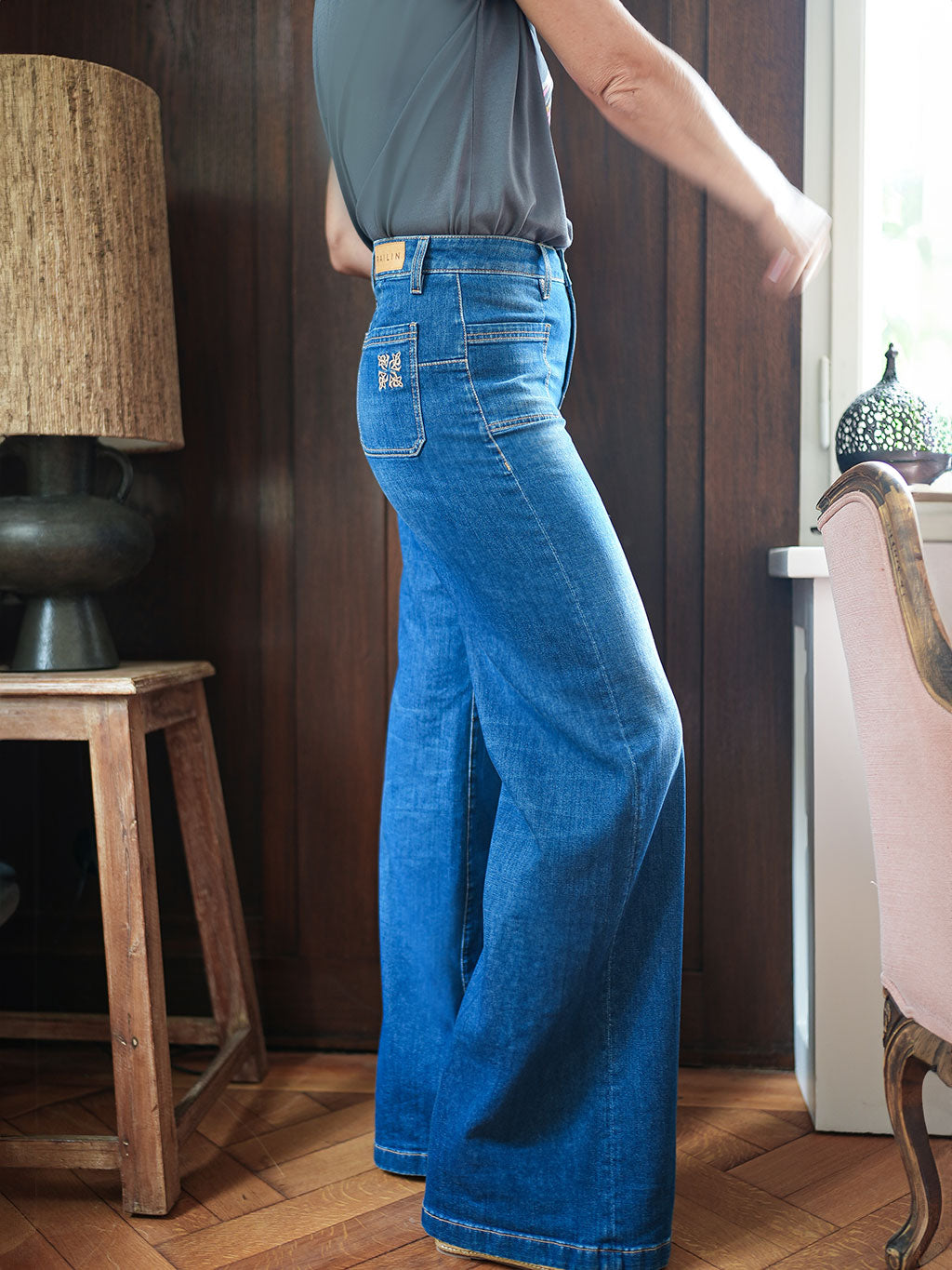 High-Rise Flare Jeans EMILIA
