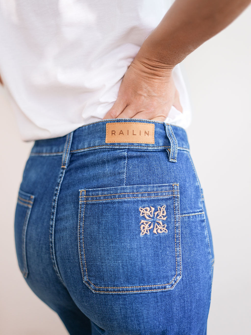 High-Rise Flare Jeans EMILIA